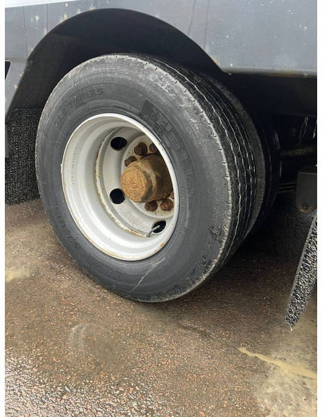 Pótkocsi mélybölcsős Scanslep B2DC: 20 kép.