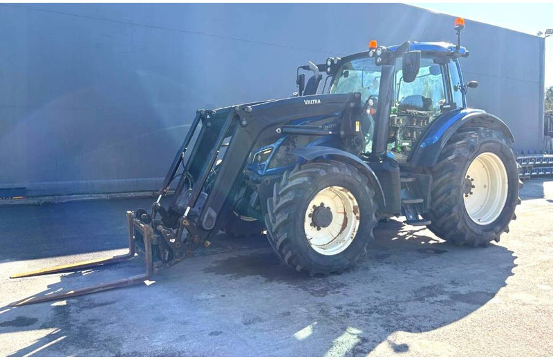 Valtra N 174 Smart Touch - Traktor: 1 kép. Valtra N 174 Smart Touch - Traktor: 1 kép.