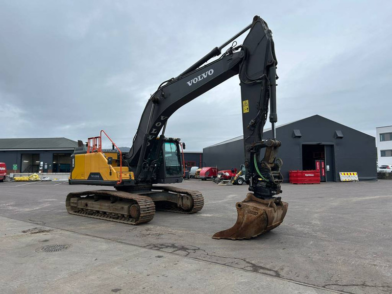 Volvo EC 300 EL - Lánctalpas kotró: 4 kép. Volvo EC 300 EL - Lánctalpas kotró: 4 kép.