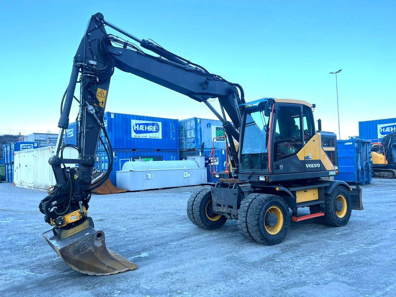 Volvo EWR 150 E - Gumikerekes kotró: 1 kép. Volvo EWR 150 E - Gumikerekes kotró: 1 kép.