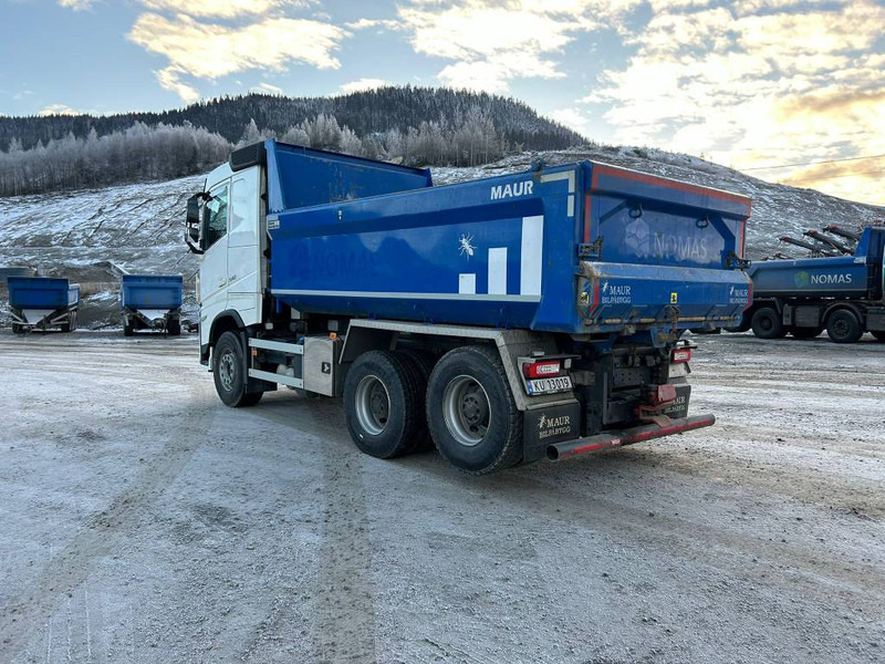 Volvo FH 540 6X4 + MAUR trippelkjerre - Billenőplatós teherautó: 2 kép. Volvo FH 540 6X4 + MAUR trippelkjerre - Billenőplatós teherautó: 2 kép.