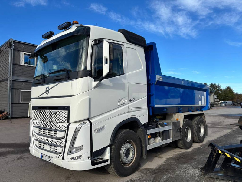 Volvo FH 540 - Billenőplatós teherautó: 1 kép. Volvo FH 540 - Billenőplatós teherautó: 1 kép.