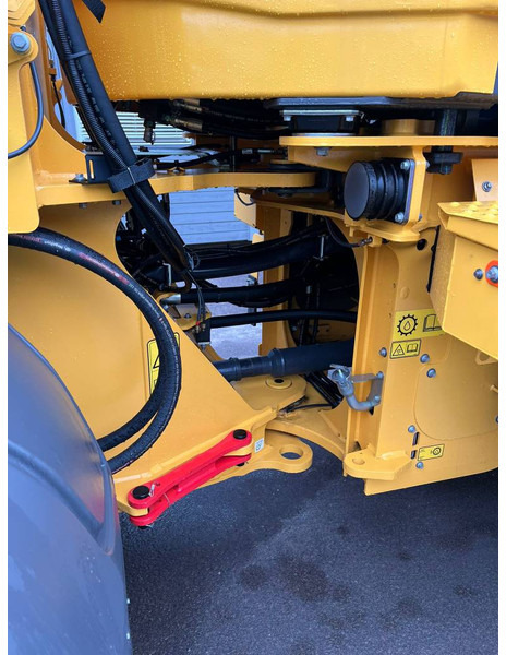 Volvo L 70 H2 !!NEW!! lízing Volvo L 70 H2 !!NEW!!: 16 kép. Volvo L 70 H2 !!NEW!! lízing Volvo L 70 H2 !!NEW!!: 16 kép.