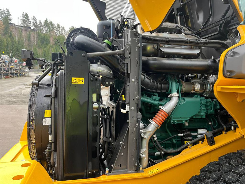 Volvo L 70 H2 !!NEW!! lízing Volvo L 70 H2 !!NEW!!: 18 kép. Volvo L 70 H2 !!NEW!! lízing Volvo L 70 H2 !!NEW!!: 18 kép.