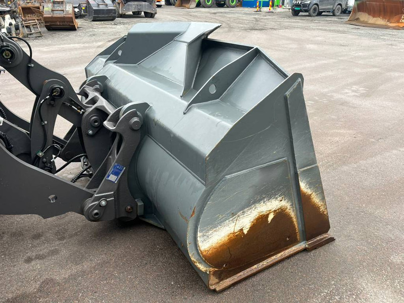 Volvo L 70 H2 !!NEW!! lízing Volvo L 70 H2 !!NEW!!: 8 kép. Volvo L 70 H2 !!NEW!! lízing Volvo L 70 H2 !!NEW!!: 8 kép.