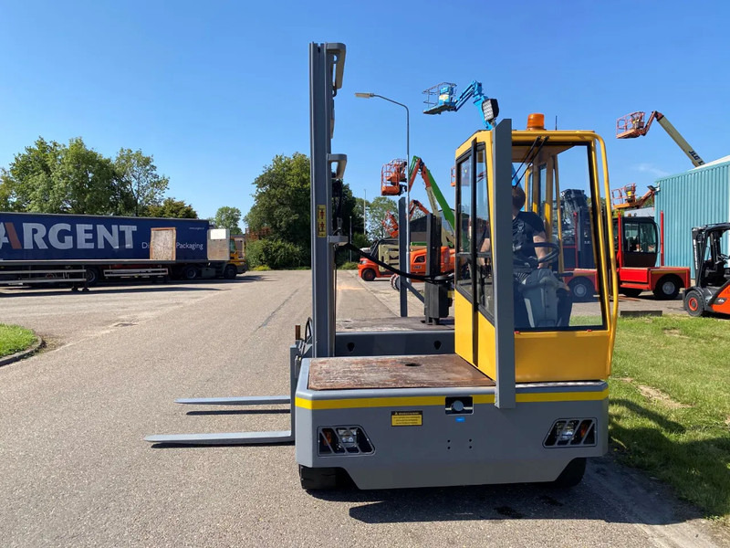 BAUMANN HX40/12/50 - Oldalrakodó targoncá: 5 kép. BAUMANN HX40/12/50 - Oldalrakodó targoncá: 5 kép.