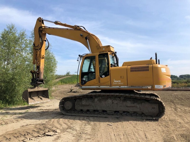 Hitachi ZX280LC-3 - Kotrógép: 2 kép. Hitachi ZX280LC-3 - Kotrógép: 2 kép.