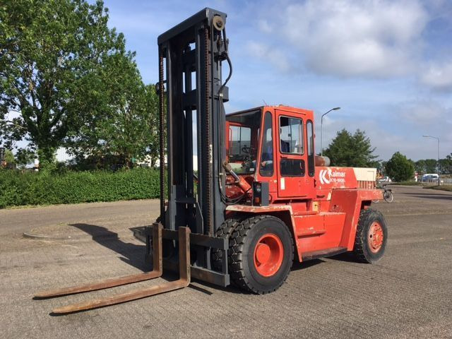 Kalmar DC10-600XL - Dízel targonca: 4 kép. Kalmar DC10-600XL - Dízel targonca: 4 kép.