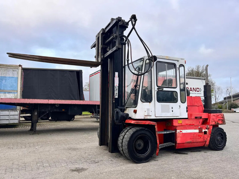 Kalmar DC7,5- 600 - Gázüzemű targonca: 1 kép. Kalmar DC7,5- 600 - Gázüzemű targonca: 1 kép.