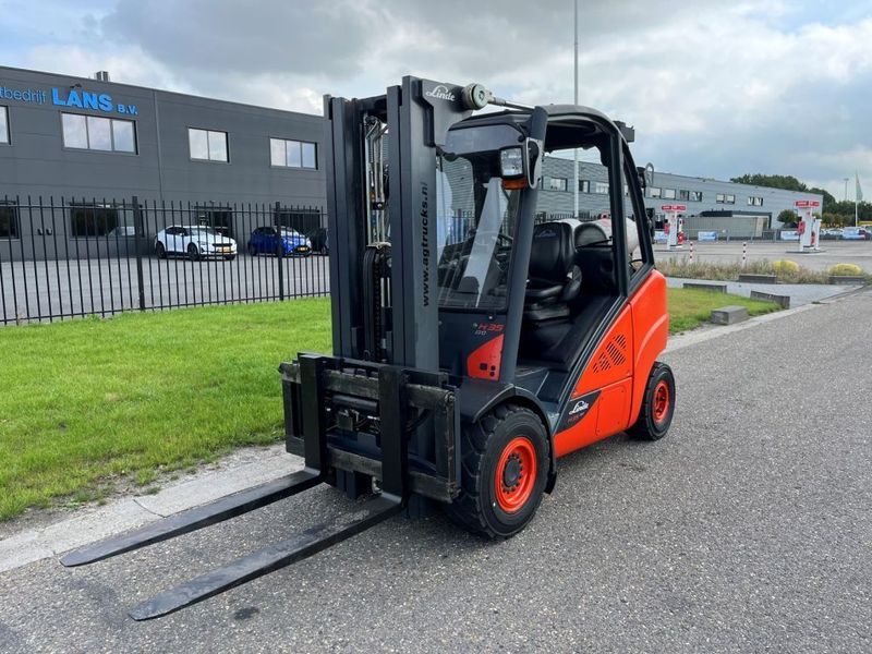 Linde H35T-02 - Gázüzemű targonca: 5 kép. Linde H35T-02 - Gázüzemű targonca: 5 kép.
