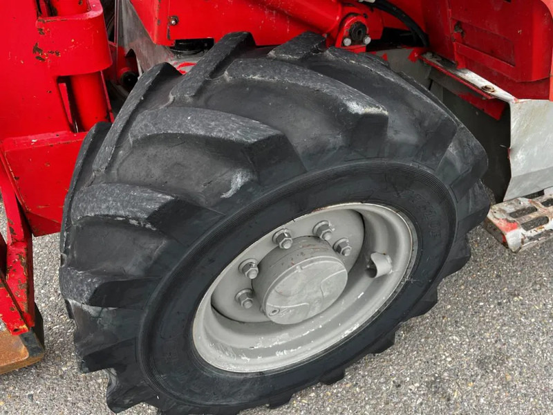Terepjáró képességű targoncá Manitou M30-4 4X4: 11 kép.