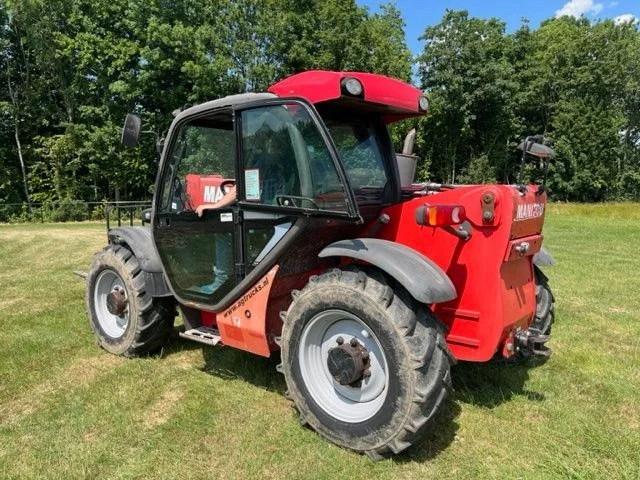 Manitou MLT735 120 LSU - Teleszkópos rakodó: 5 kép. Manitou MLT735 120 LSU - Teleszkópos rakodó: 5 kép.