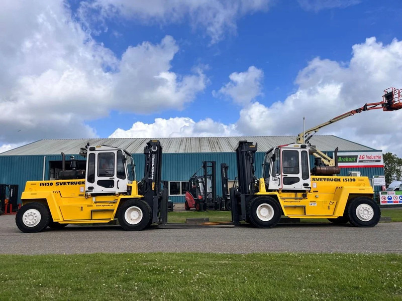Svetruck 15-120 15TONS - Dízel targonca: 2 kép. Svetruck 15-120 15TONS - Dízel targonca: 2 kép.