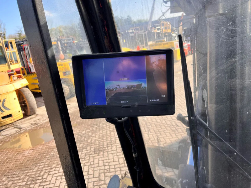 Dízel targonca Svetruck 18 60 33  TRIPLEX MAST: 14 kép.