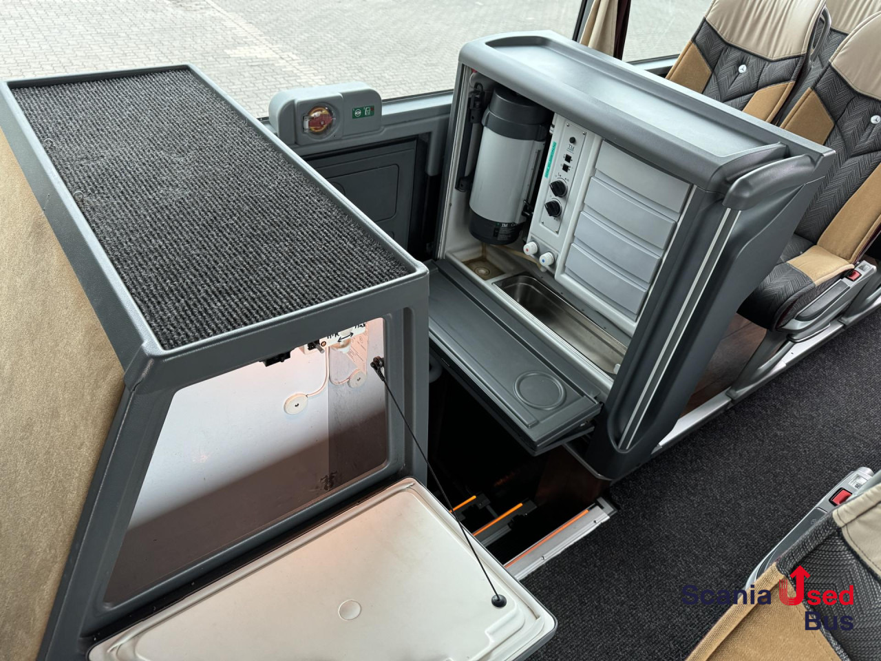Távolsági busz MERCEDES-BENZ Tourismo O 350 RHD-M 12.96m Luxline: 7 kép. Távolsági busz MERCEDES-BENZ Tourismo O 350 RHD-M 12.96m Luxline: 7 kép.