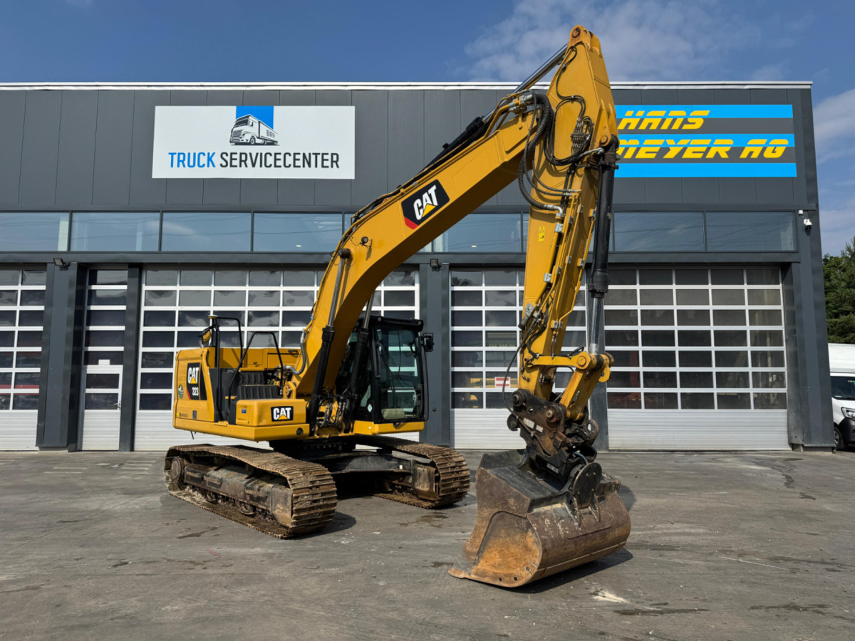 CATERPILLAR 323NG GPS 4x Schaufeln - Lánctalpas kotró: 2 kép. CATERPILLAR 323NG GPS 4x Schaufeln - Lánctalpas kotró: 2 kép.
