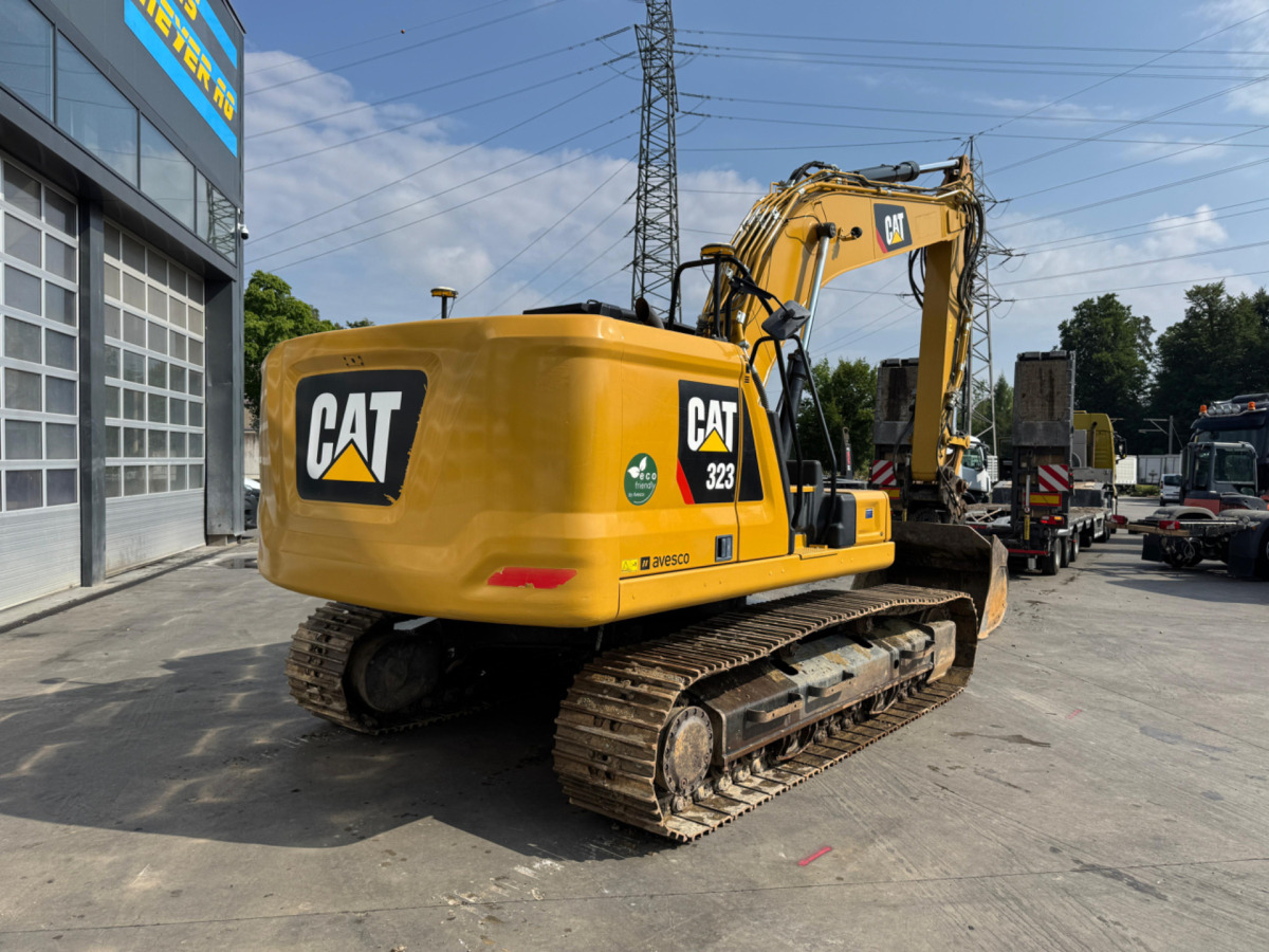 CATERPILLAR 323NG GPS 4x Schaufeln - Lánctalpas kotró: 4 kép. CATERPILLAR 323NG GPS 4x Schaufeln - Lánctalpas kotró: 4 kép.