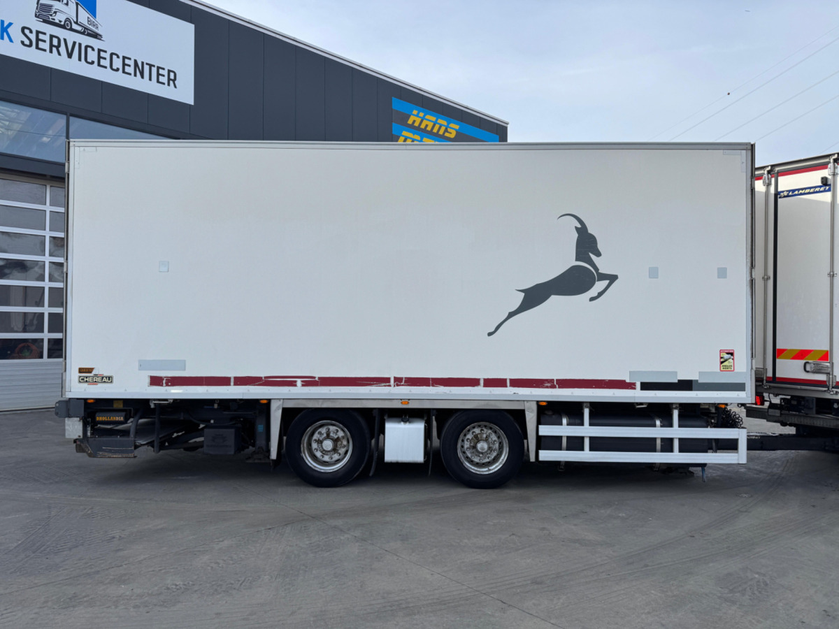 CHEREAU Thermoking - Pótkocsi hűtős: 4 kép. CHEREAU Thermoking - Pótkocsi hűtős: 4 kép.