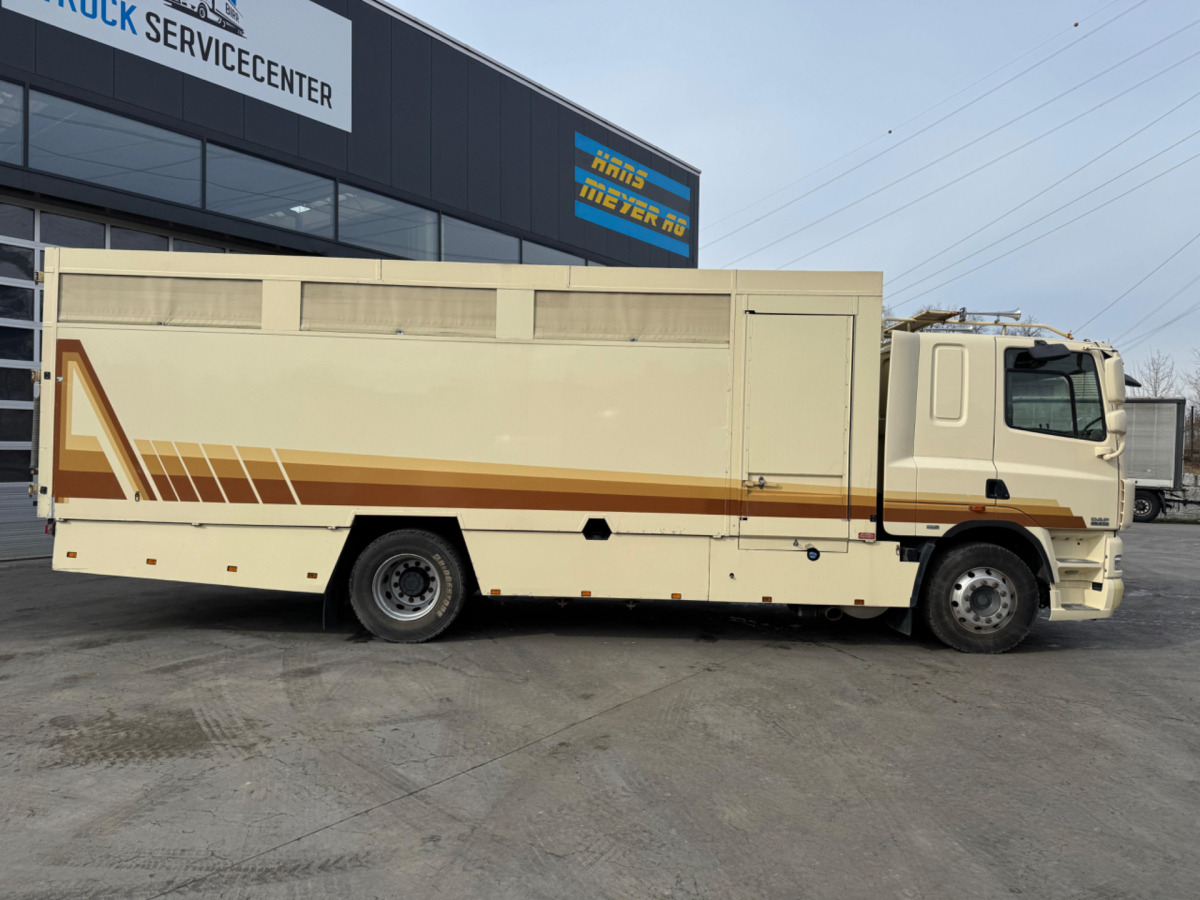 DAF CF410 4x2 - Állatszállító teherautó: 4 kép. DAF CF410 4x2 - Állatszállító teherautó: 4 kép.