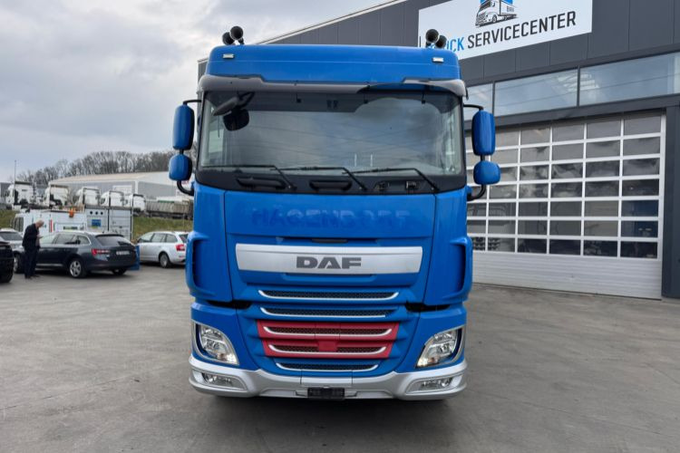 DAF XF460 6x2 Thermoking TS-300 - Hűtős teherautó: 2 kép. DAF XF460 6x2 Thermoking TS-300 - Hűtős teherautó: 2 kép.