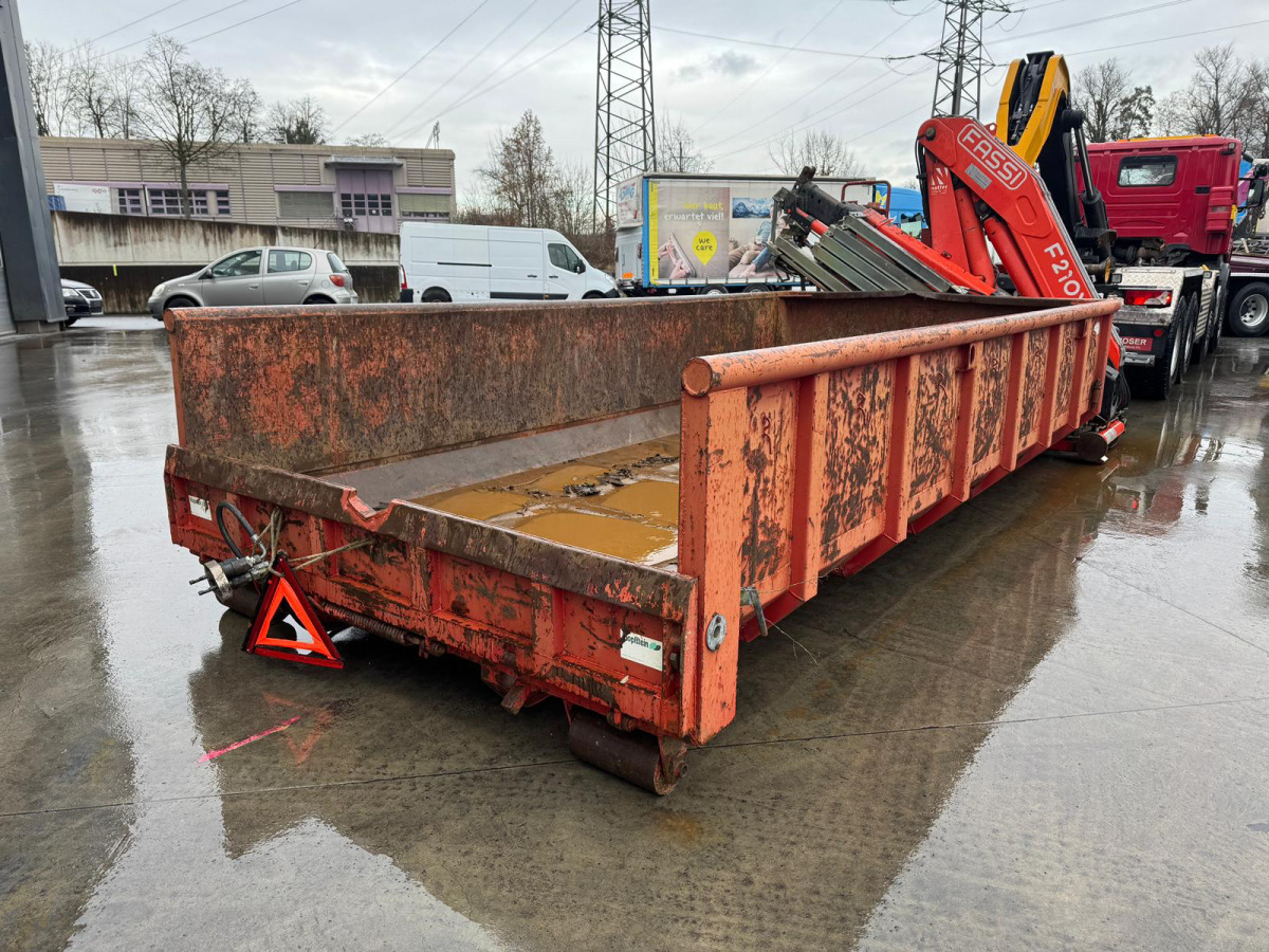 FASSI F210/5 Greiferleitung Hakenpalette - Multiliftes konténer: 4 kép. FASSI F210/5 Greiferleitung Hakenpalette - Multiliftes konténer: 4 kép.