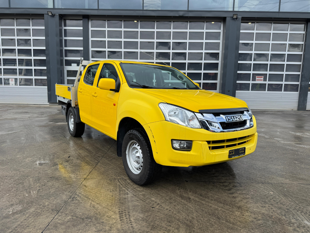 ISUZU ATF S86 2.5Diesel 4x4 - Pickup: 2 kép. ISUZU ATF S86 2.5Diesel 4x4 - Pickup: 2 kép.