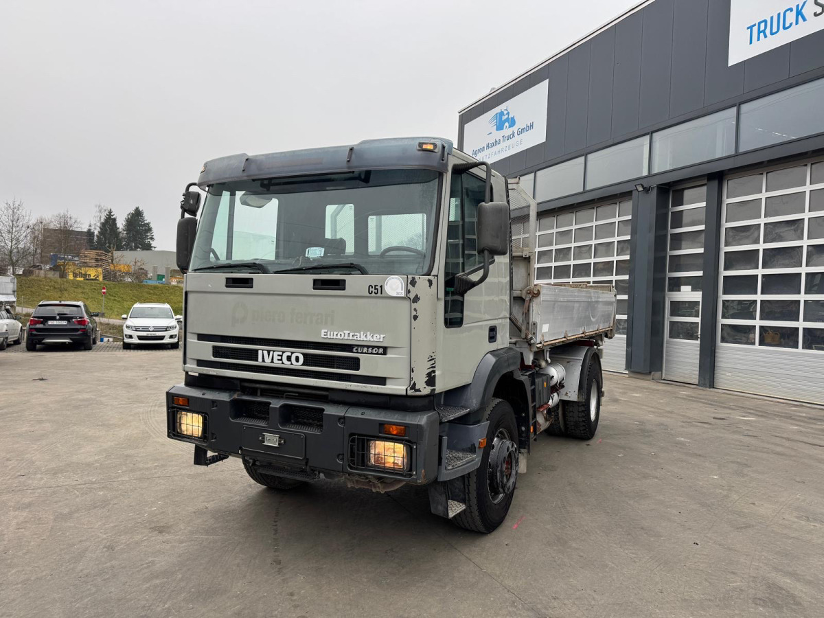 IVECO 270 4x2 Kipper - Billenőplatós teherautó: 2 kép. IVECO 270 4x2 Kipper - Billenőplatós teherautó: 2 kép.