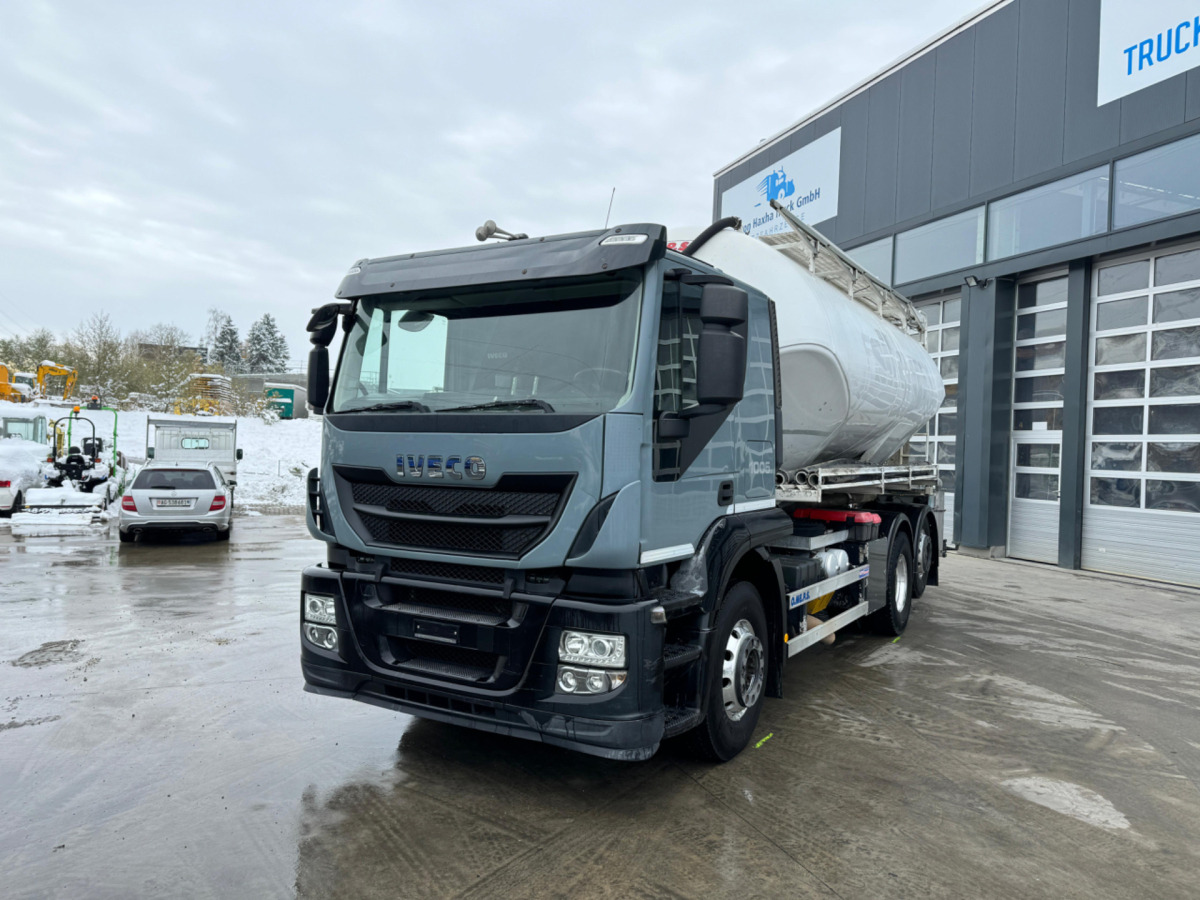 IVECO Stralis 460 6x2 Cementsilo Kompressor - Tartályos teherautó: 1 kép. IVECO Stralis 460 6x2 Cementsilo Kompressor - Tartályos teherautó: 1 kép.
