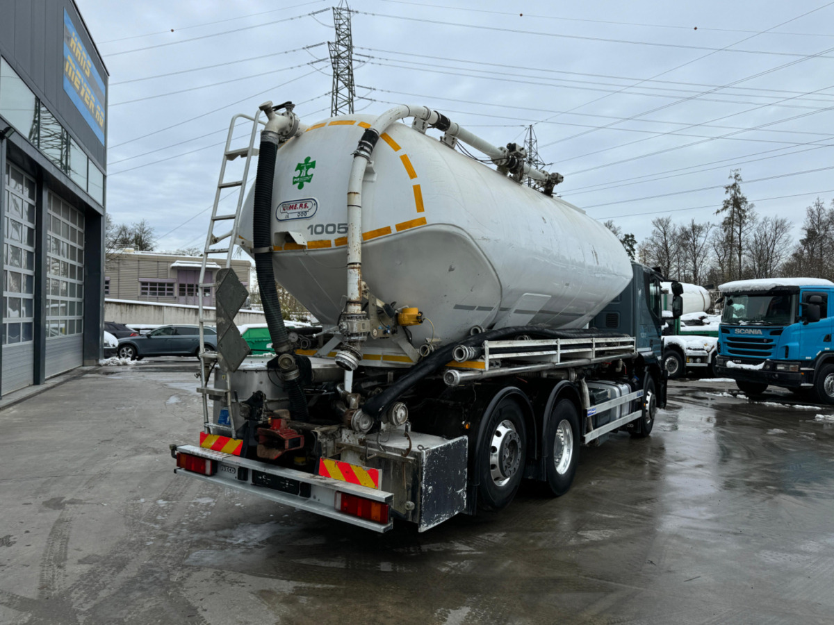 IVECO Stralis 460 6x2 Cementsilo Kompressor - Tartályos teherautó: 5 kép. IVECO Stralis 460 6x2 Cementsilo Kompressor - Tartályos teherautó: 5 kép.