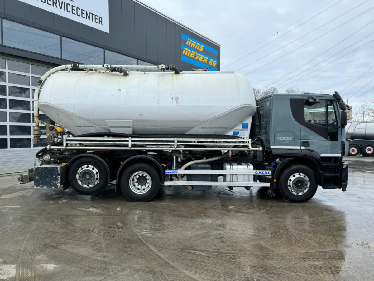 IVECO Stralis 460 6x2 Cementsilo Kompressor - Tartályos teherautó: 4 kép. IVECO Stralis 460 6x2 Cementsilo Kompressor - Tartályos teherautó: 4 kép.