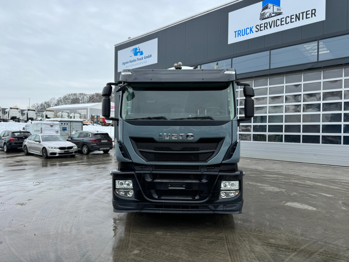 IVECO Stralis 460 6x2 Cementsilo Kompressor - Tartályos teherautó: 2 kép. IVECO Stralis 460 6x2 Cementsilo Kompressor - Tartályos teherautó: 2 kép.