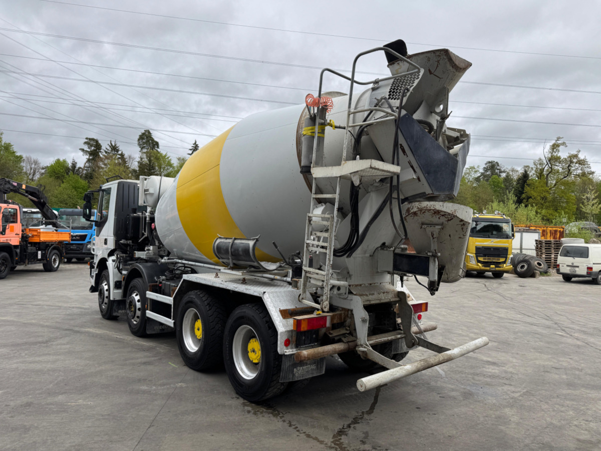 Betonmixer IVECO Trakker 450 8x4 (Liebherr 9m3 2018): 7 kép.