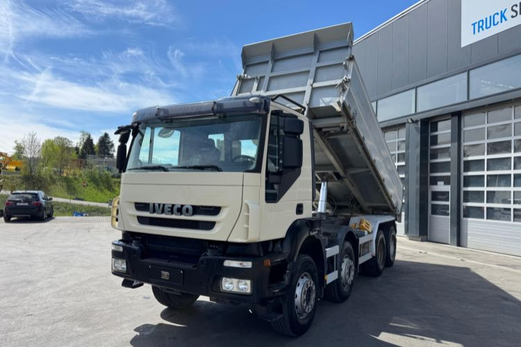 Iveco Trakker 450 8x4 - Billenőplatós teherautó: 1 kép. Iveco Trakker 450 8x4 - Billenőplatós teherautó: 1 kép.