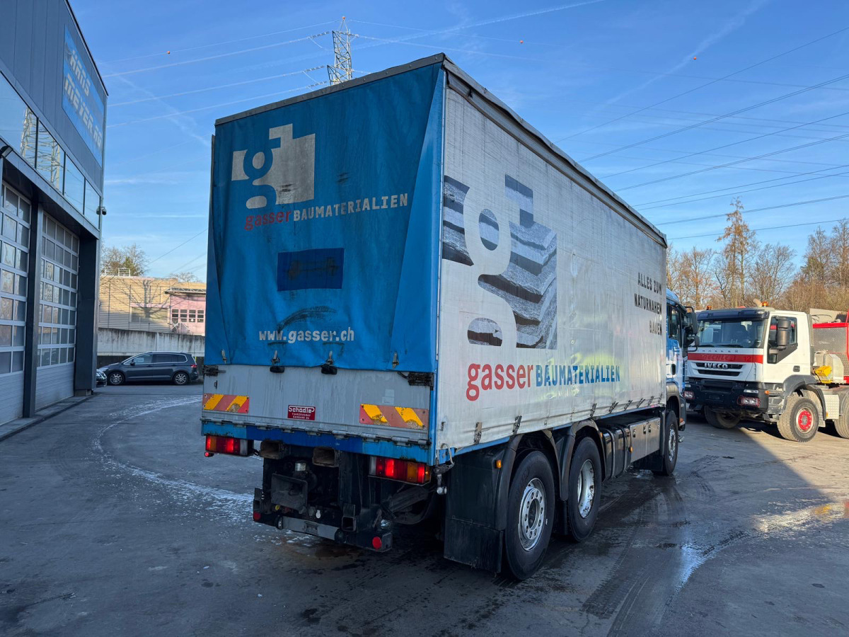 MAN TGA 26.440 6x2 - Ponyvás teherautó: 5 kép. MAN TGA 26.440 6x2 - Ponyvás teherautó: 5 kép.