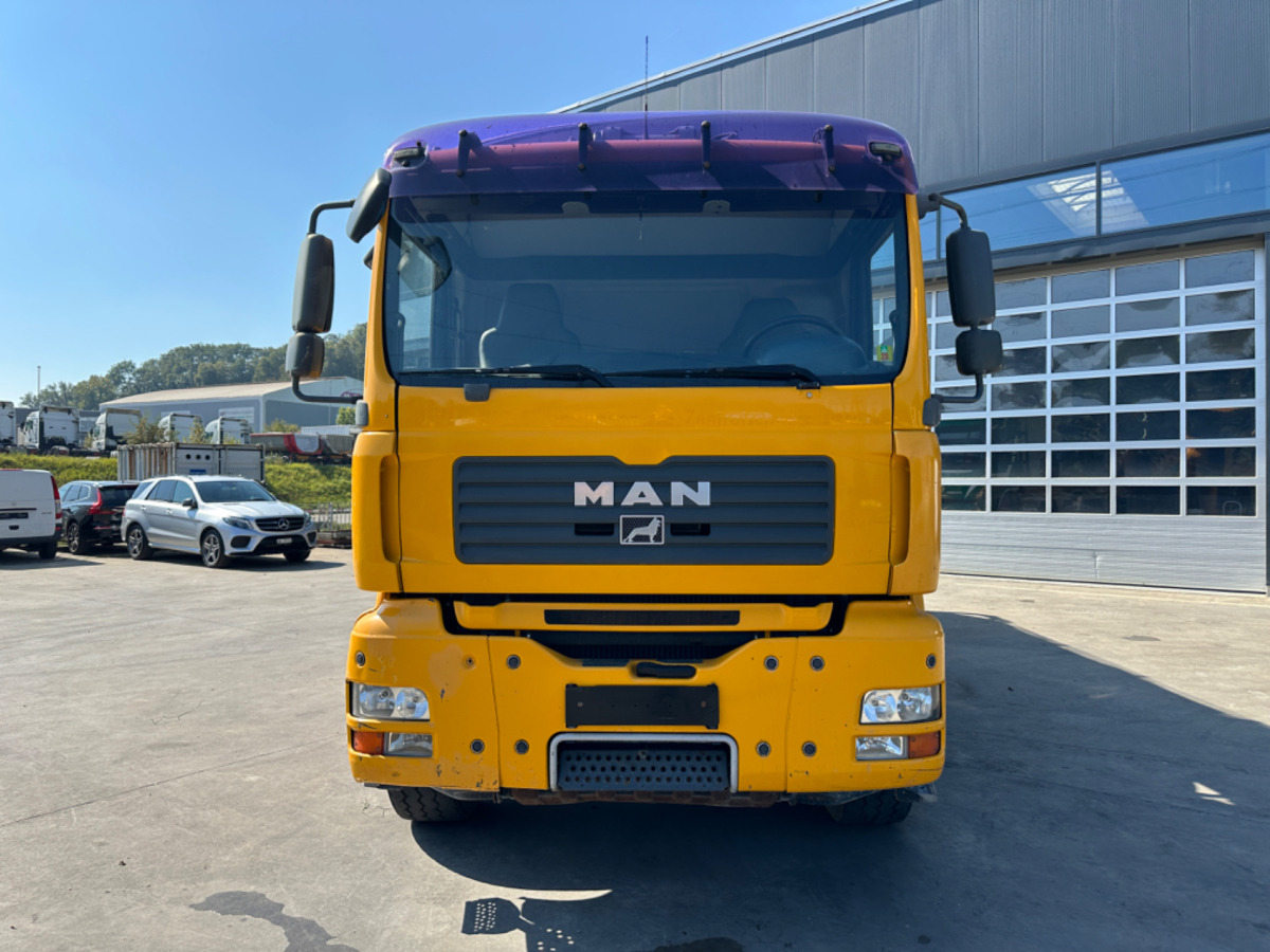 MAN TGA 41.440 8x4 Hallenpumpe 31M-5 - Betonpumpa: 2 kép. MAN TGA 41.440 8x4 Hallenpumpe 31M-5 - Betonpumpa: 2 kép.