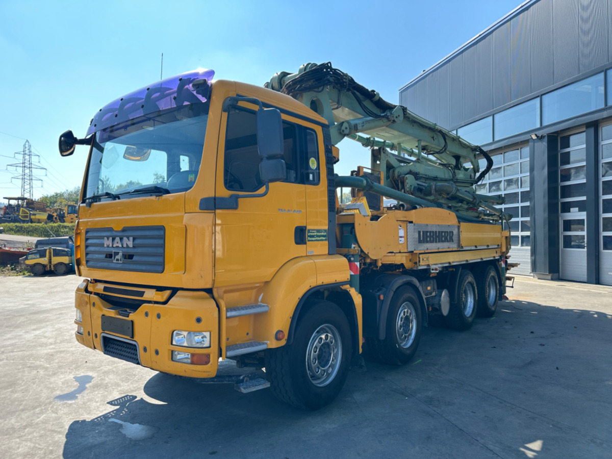 MAN TGA 41.440 8x4 Hallenpumpe 31M-5 - Betonpumpa: 1 kép. MAN TGA 41.440 8x4 Hallenpumpe 31M-5 - Betonpumpa: 1 kép.