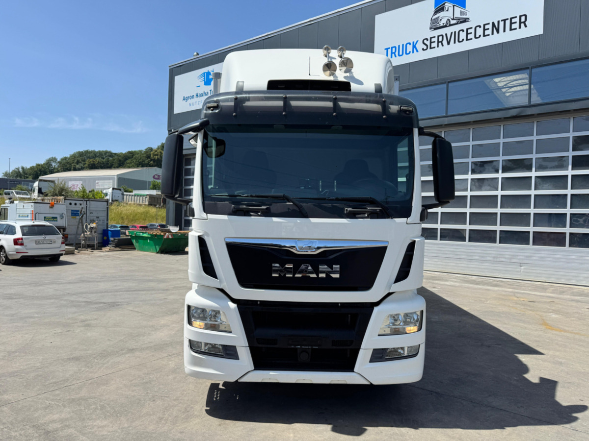 MAN TGS 18.400 4x2 Supra 750 - Hűtős teherautó: 2 kép. MAN TGS 18.400 4x2 Supra 750 - Hűtős teherautó: 2 kép.