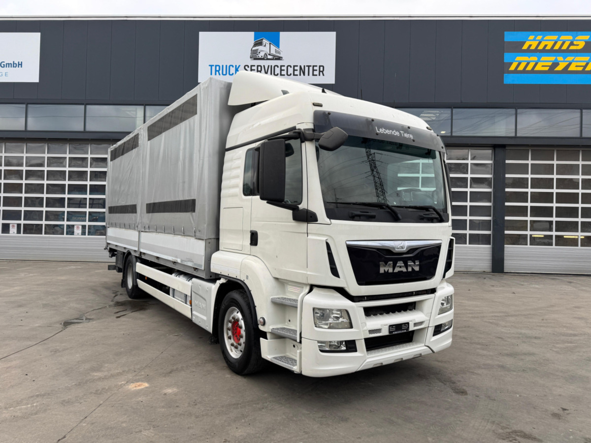 MAN TGS 18.440 4x2 - Ponyvás teherautó: 3 kép. MAN TGS 18.440 4x2 - Ponyvás teherautó: 3 kép.