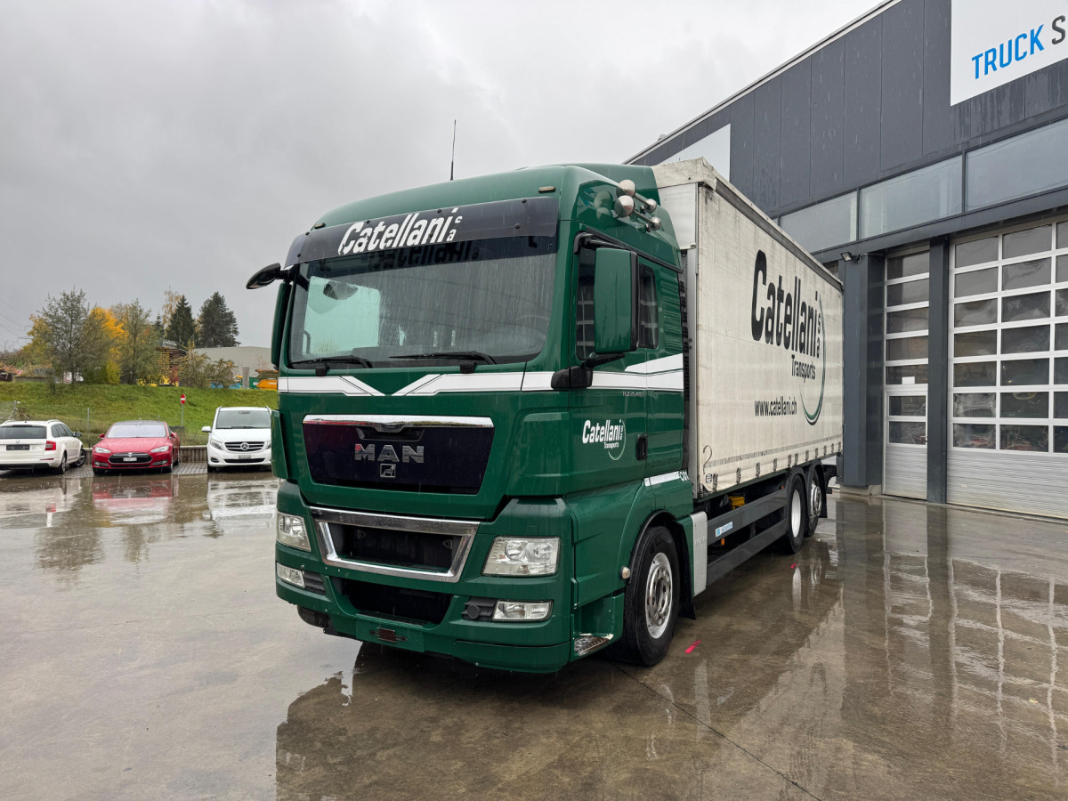 MAN TGX 26.480 6x2 - Ponyvás teherautó: 1 kép. MAN TGX 26.480 6x2 - Ponyvás teherautó: 1 kép.