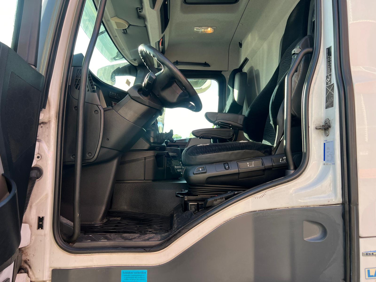 Hűtős teherautó MERCEDES 4x Antos 1843 4x2 Kühler: 11 kép.