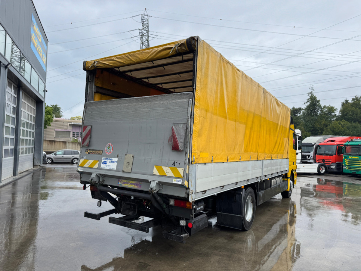MERCEDES Actros 1835 4x2 - Ponyvás teherautó: 5 kép. MERCEDES Actros 1835 4x2 - Ponyvás teherautó: 5 kép.