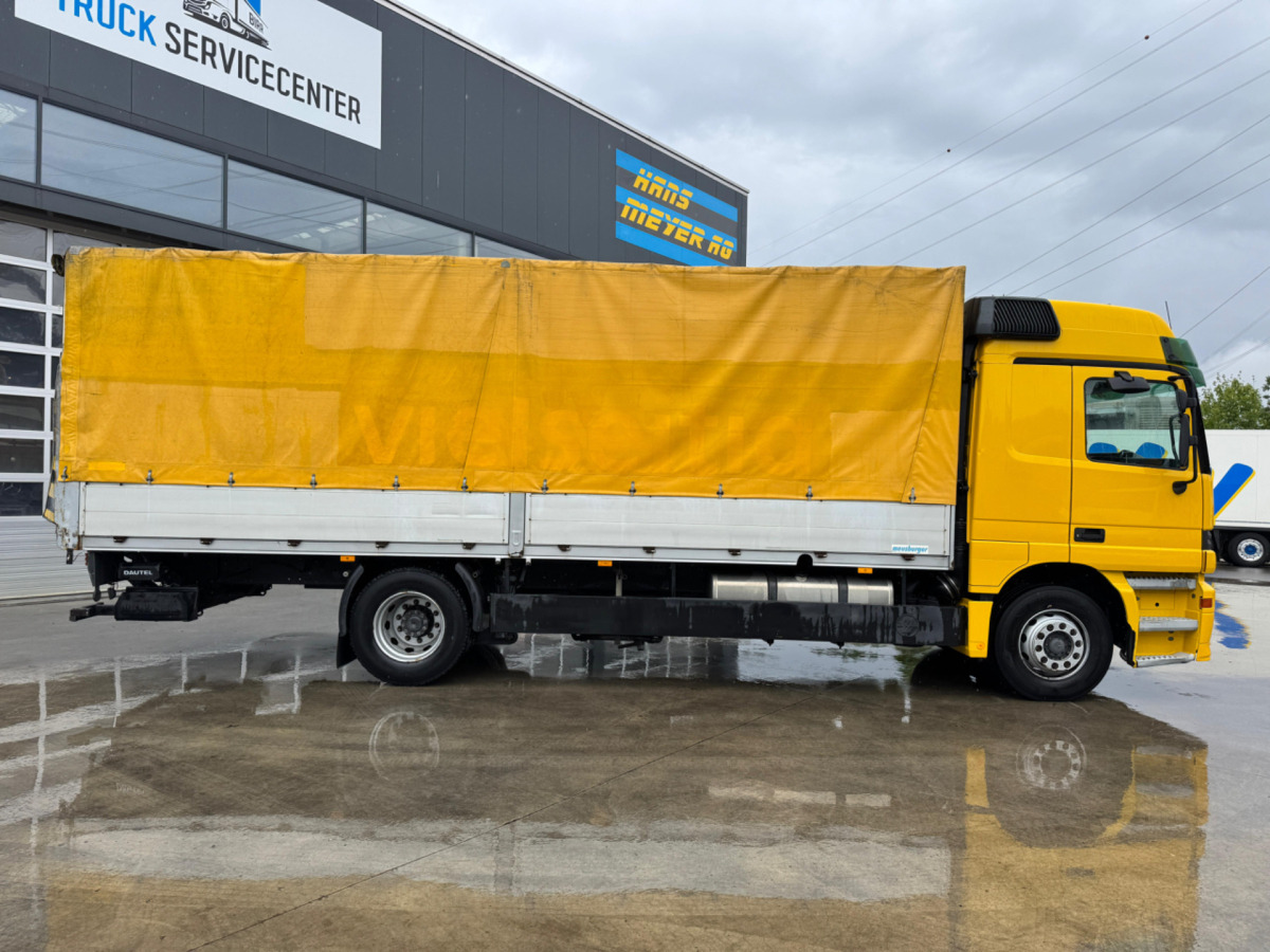 MERCEDES Actros 1835 4x2 - Ponyvás teherautó: 4 kép. MERCEDES Actros 1835 4x2 - Ponyvás teherautó: 4 kép.