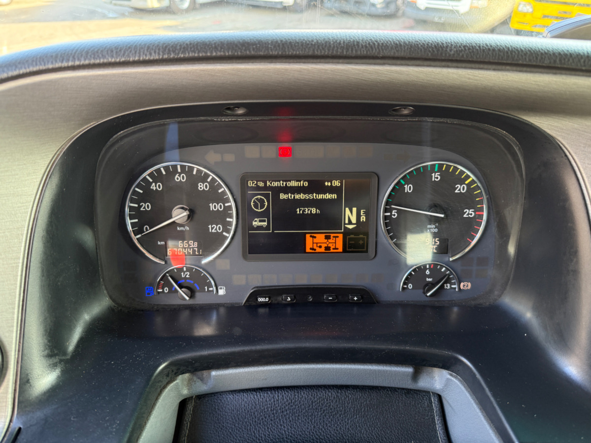 MERCEDES Actros 2548 6x2 Hiab 244-5 lízing MERCEDES Actros 2548 6x2 Hiab 244-5: 17 kép. MERCEDES Actros 2548 6x2 Hiab 244-5 lízing MERCEDES Actros 2548 6x2 Hiab 244-5: 17 kép.