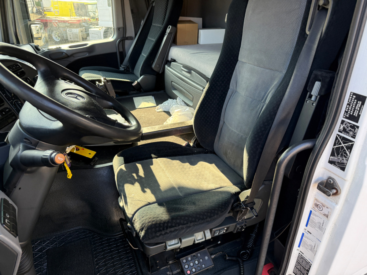 MERCEDES Actros 2548 6x2 Hiab 244-5 lízing MERCEDES Actros 2548 6x2 Hiab 244-5: 13 kép. MERCEDES Actros 2548 6x2 Hiab 244-5 lízing MERCEDES Actros 2548 6x2 Hiab 244-5: 13 kép.