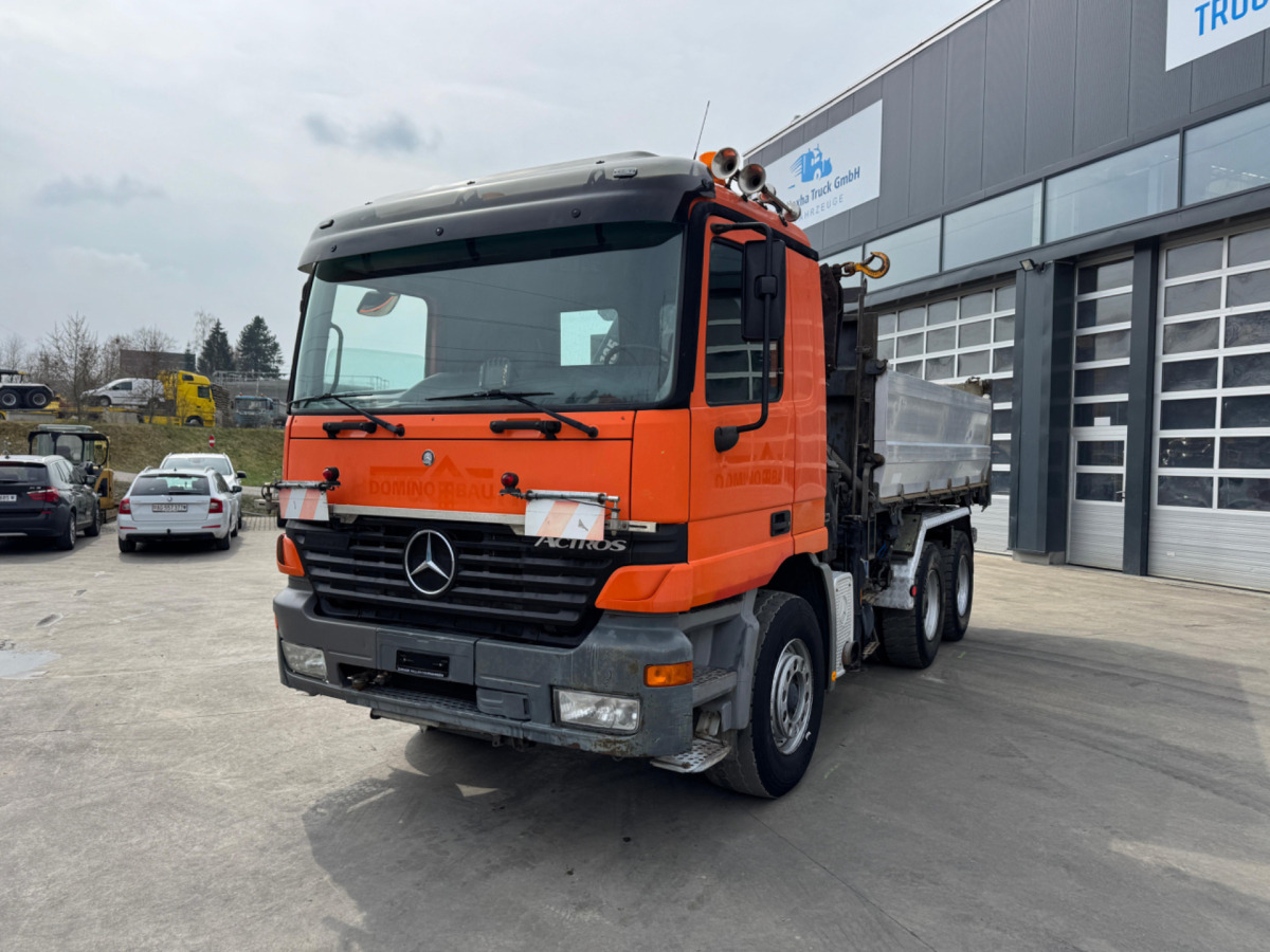 MERCEDES Actros 2653 V8 Hiab 135-4 - Darus autó: 3 kép. MERCEDES Actros 2653 V8 Hiab 135-4 - Darus autó: 3 kép.