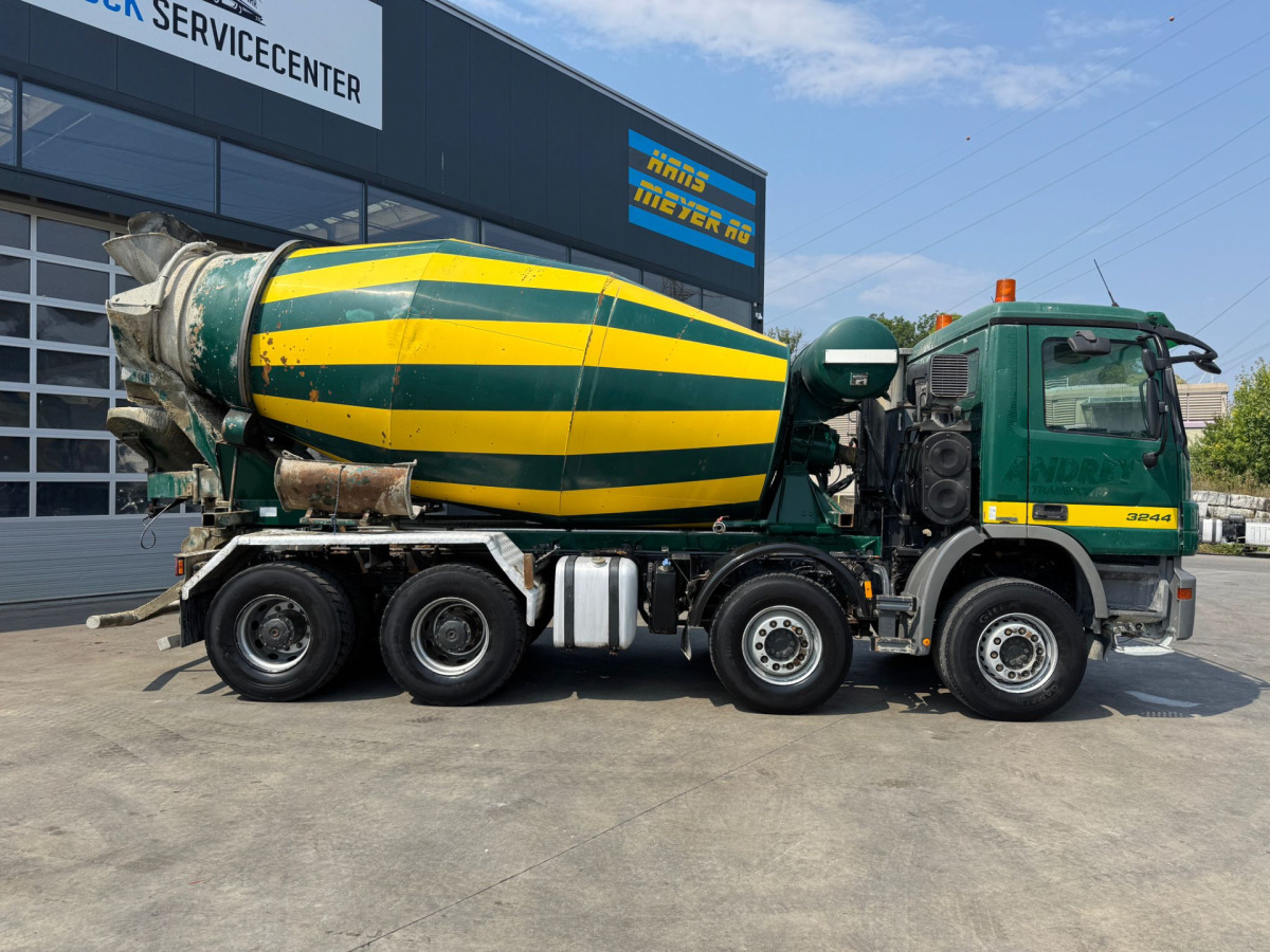 MERCEDES Actros 3244 8x4 Liebherr 9m3 - Betonmixer: 4 kép. MERCEDES Actros 3244 8x4 Liebherr 9m3 - Betonmixer: 4 kép.