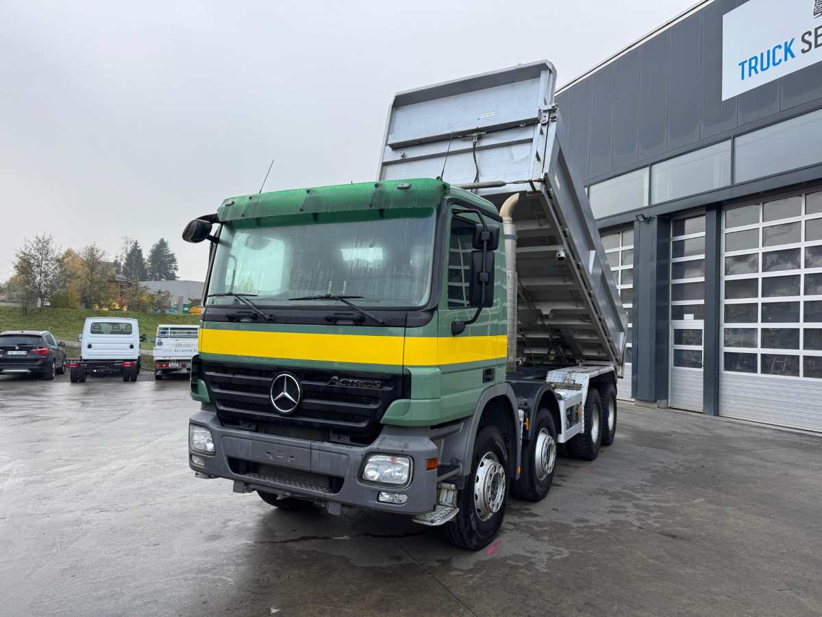 MERCEDES Actros 3246 8x4 Moser - Billenőplatós teherautó: 2 kép. MERCEDES Actros 3246 8x4 Moser - Billenőplatós teherautó: 2 kép.