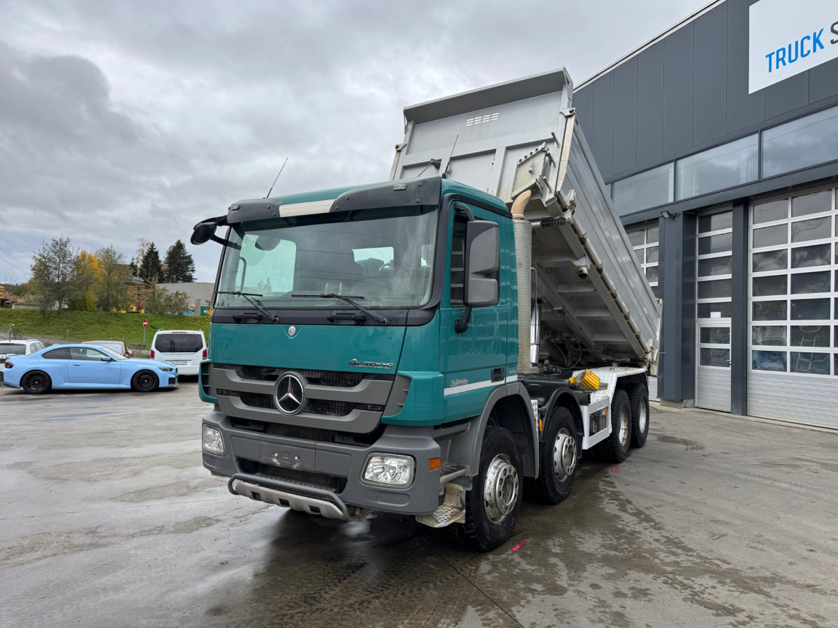 MERCEDES Actros 3248 8x4 3S Moser Bordmatik - Billenőplatós teherautó: 1 kép. MERCEDES Actros 3248 8x4 3S Moser Bordmatik - Billenőplatós teherautó: 1 kép.