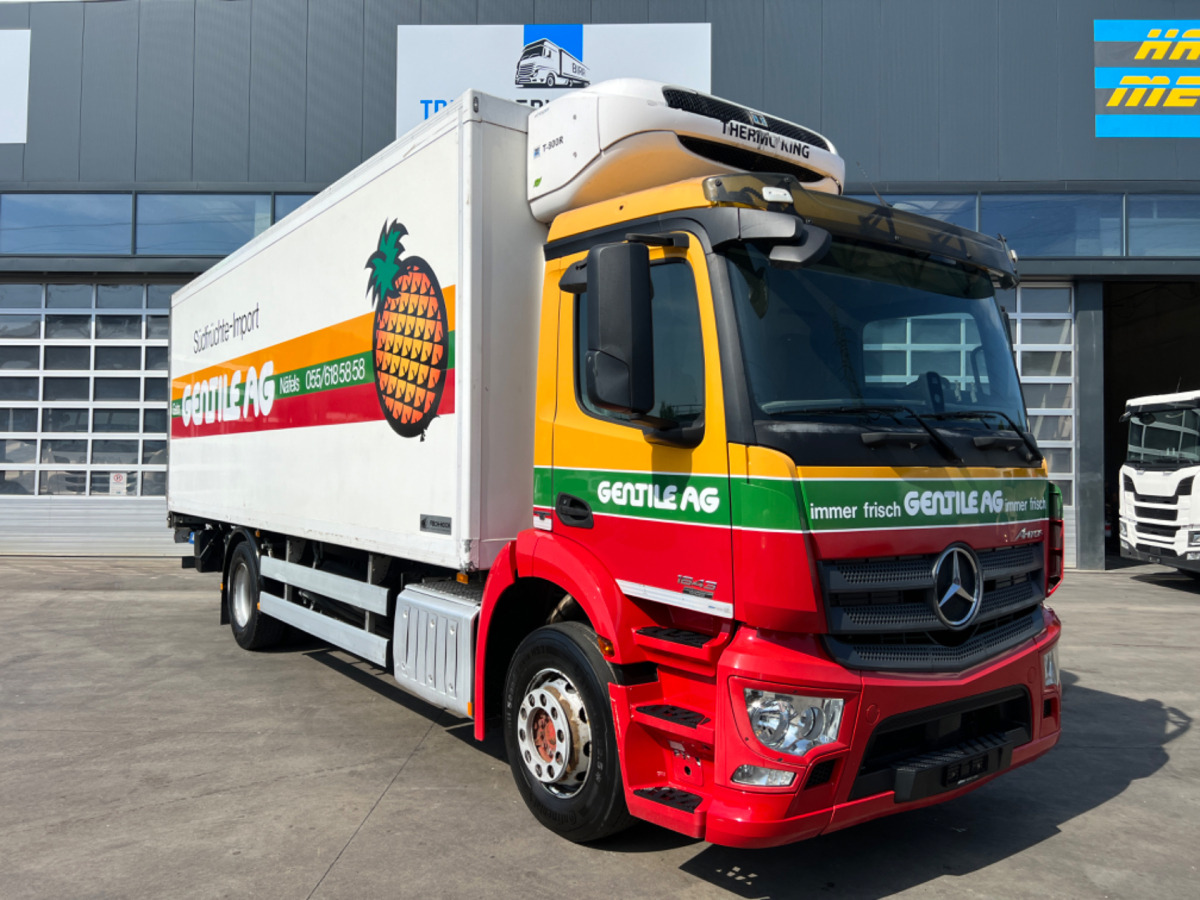 MERCEDES Antos 18 43 Kühler Thermoking - Hűtős teherautó: 3 kép. MERCEDES Antos 18 43 Kühler Thermoking - Hűtős teherautó: 3 kép.