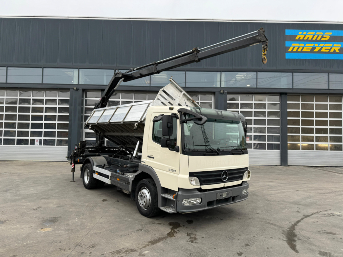MERCEDES Atego 1329 4x2 Hiab 088-2 - Billenőplatós teherautó, Darus autó: 5 kép. MERCEDES Atego 1329 4x2 Hiab 088-2 - Billenőplatós teherautó, Darus autó: 5 kép.